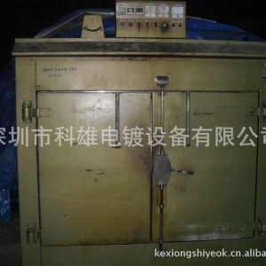 工業(yè)烤箱_上海供應電鍍烘干箱工業(yè)烤箱8廠家直銷