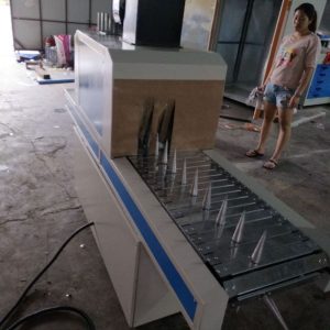 二用uv固化機(jī)_uv機(jī),uv固化機(jī),烘干機(jī),圓二用uv,瓶子uv機(jī)。