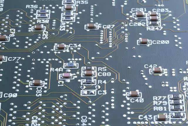 帝龍了解UVLED固化光源在微電子行業(yè)是未來(lái)發(fā)展趨勢(shì)