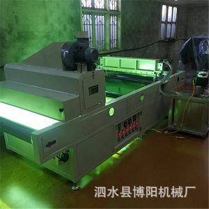 性能穩(wěn)定固化機(jī)_櫥柜家具板材uv光油集成墻板uv光油淋幕機(jī)性能穩(wěn)定固化機(jī)