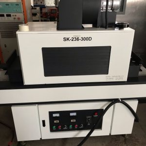 烘干固化設(shè)備_二手UV機立式雙燈UV機UV膠水光固化機二手UV機低價出售。