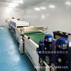 涂裝機(jī)_瓷磚均勻上漆淋涂機(jī)木工機(jī)械UV固化淋涂機(jī)生產(chǎn)線上門安裝調(diào)試