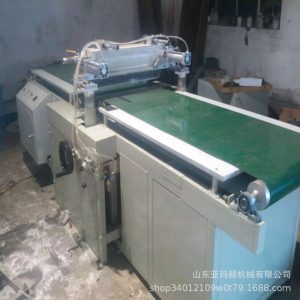 專業(yè)定做廣告電視背景墻淋涂機大型環(huán)保不起泡UV光油機固化機